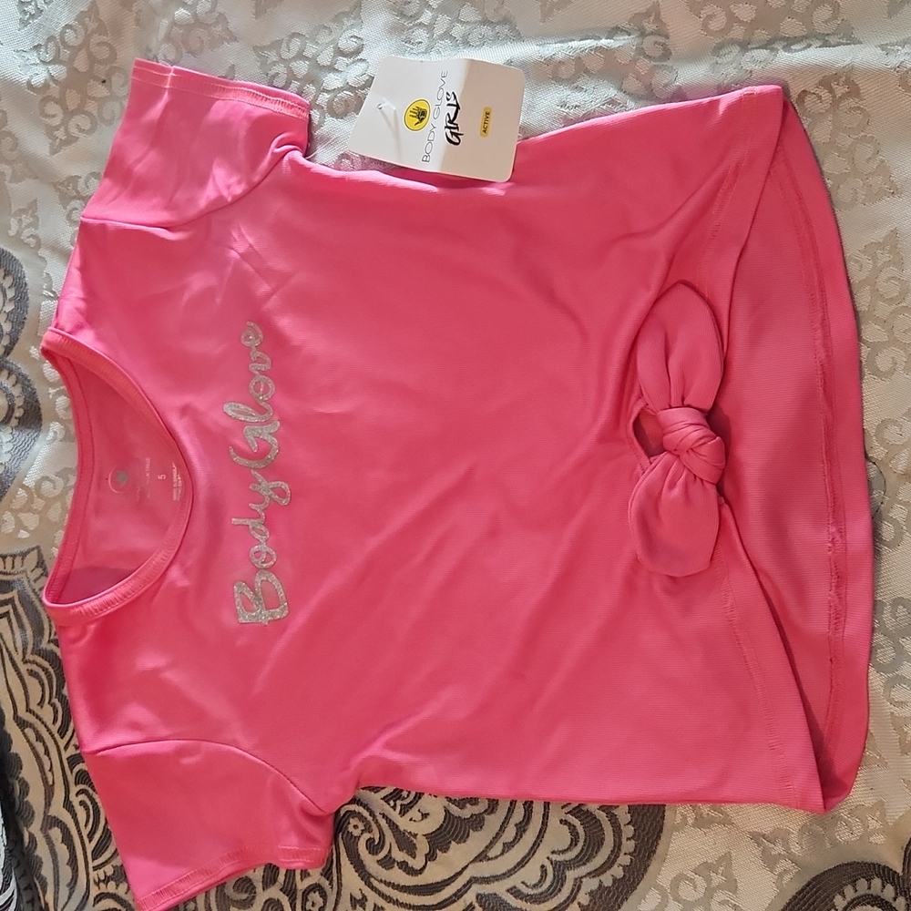 NWT girls Sz5 Body Glove tshirt